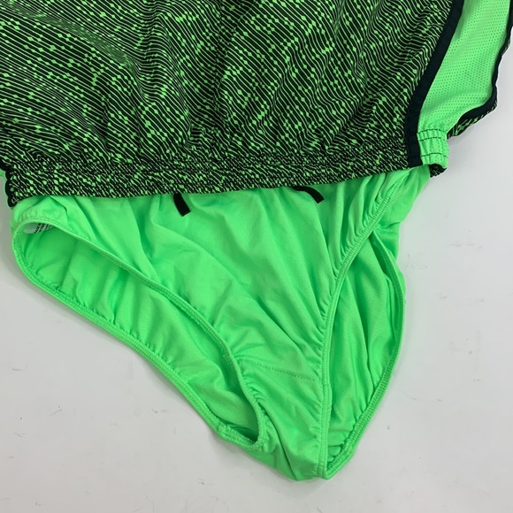 Nike Dri Fit Running athletic Shorts Size Medium Neon Green & Black Drawstring - Picture 8 of 10